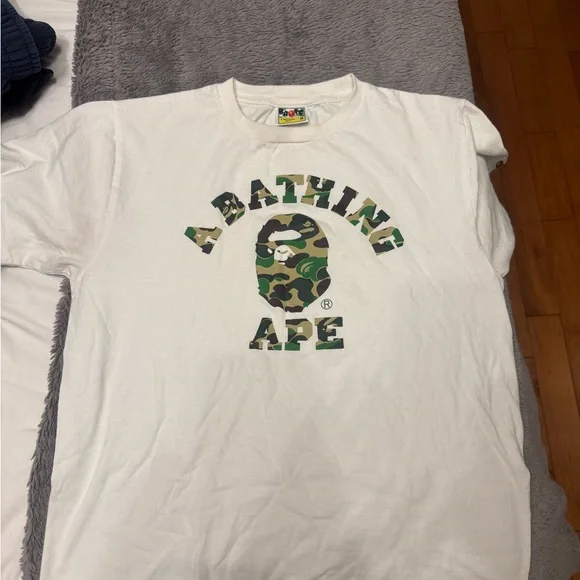 Bape White Camo Logo Tee - Picture 2 of 3